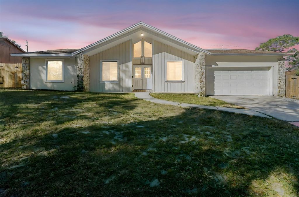 4044 ROSE PETAL LANE, Orlando, FL 32808