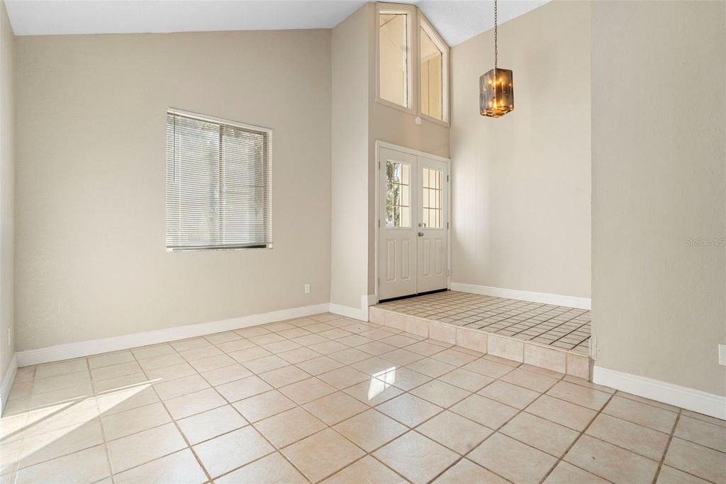 Image 14 of property listing at 4044 ROSE PETAL LANE, Orlando, FL 32808