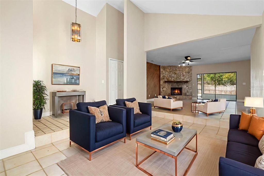 Image 16 of property listing at 4044 ROSE PETAL LANE, Orlando, FL 32808