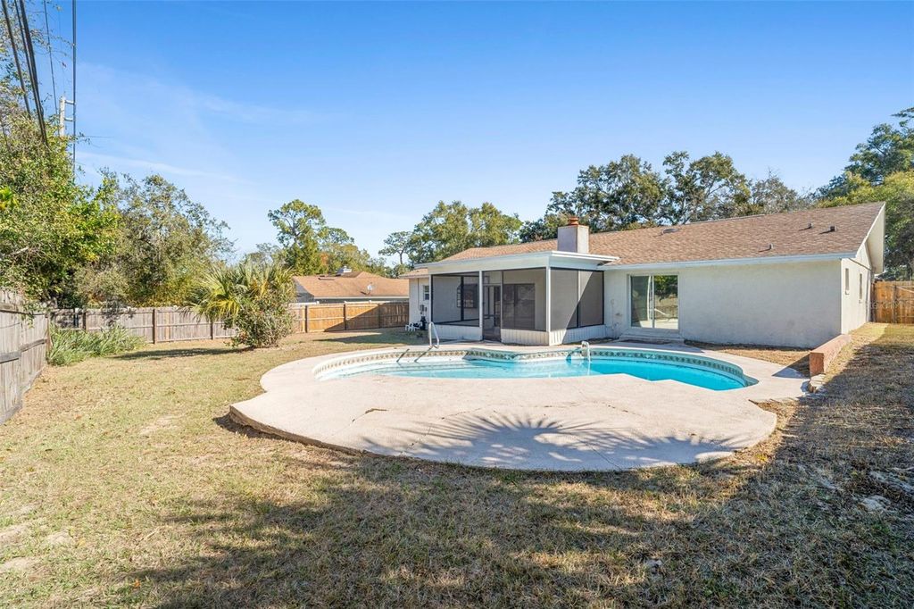 Image 57 of property listing at 4044 ROSE PETAL LANE, Orlando, FL 32808