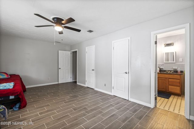 5136 NATHAN HALE Road, Jacksonville, FL 32221