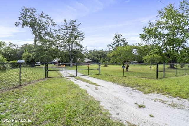 5136 NATHAN HALE Road, Jacksonville, FL 32221
