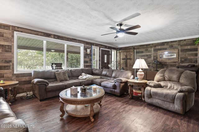5136 NATHAN HALE Road, Jacksonville, FL 32221