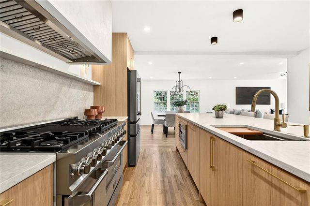 2603 Kings Lake NE Court, Atlanta, GA 30345