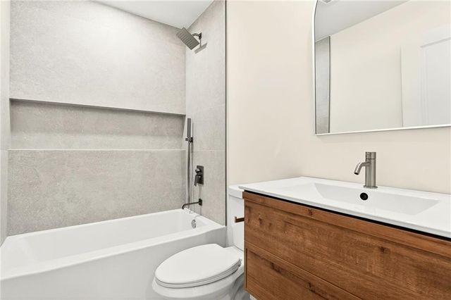 2603 Kings Lake NE Court, Atlanta, GA 30345