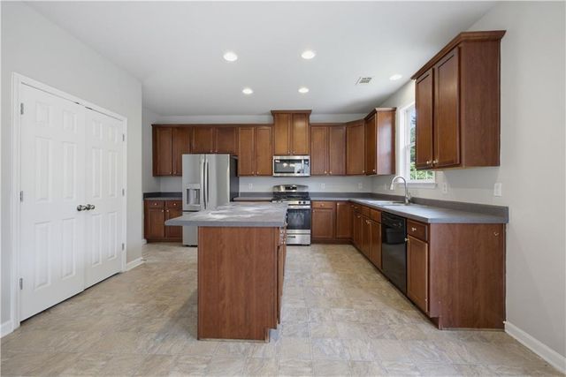 3470 Drayton Manor Run, Lawrenceville, GA 30046