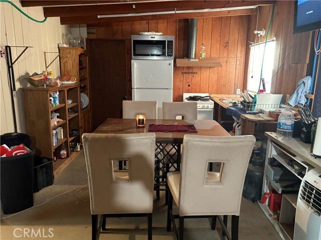 16685 Oldenburg Road, Apple Valley, CA 92307