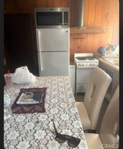 16685 Oldenburg Road, Apple Valley, CA 92307