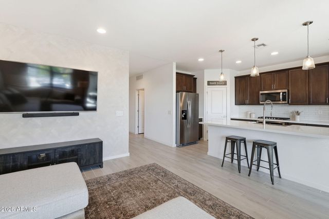 34215 N TWINTIP Lane, San Tan Valley, AZ 85144