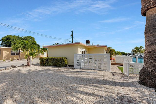 11725 3rd Avenue Ocean, Marathon, FL 33050