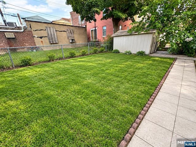 21 Summer Street, Lodi, NJ 07644