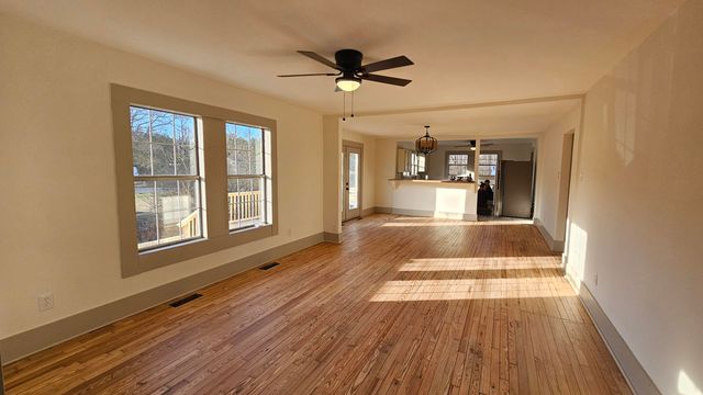 558 Carrol Drive, Ringgold, GA 30736