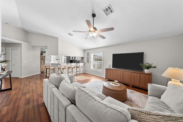 3323 W PINE STREET, Tampa, FL 33607