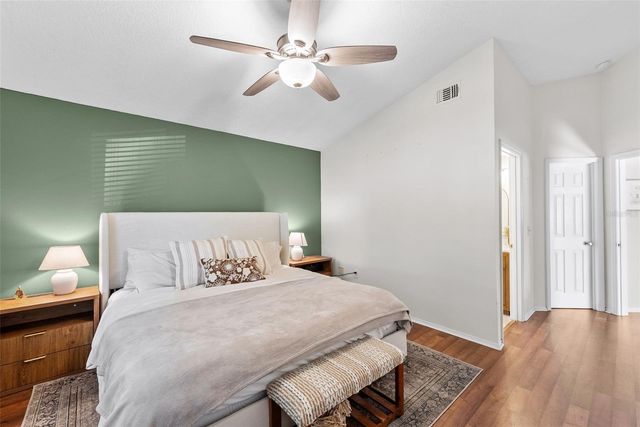 3323 W PINE STREET, Tampa, FL 33607