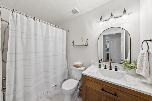 3323 W PINE STREET, Tampa, FL 33607