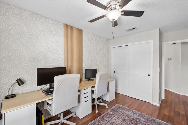 3323 W PINE STREET, Tampa, FL 33607