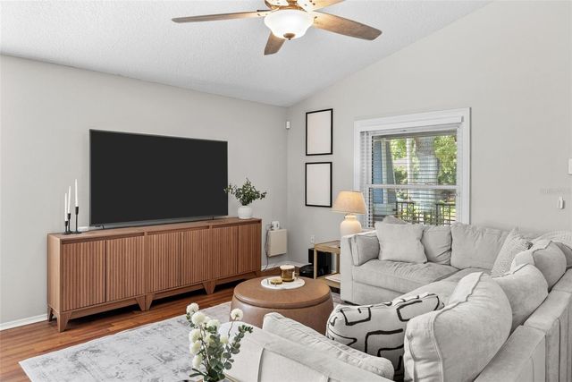 3323 W PINE STREET, Tampa, FL 33607