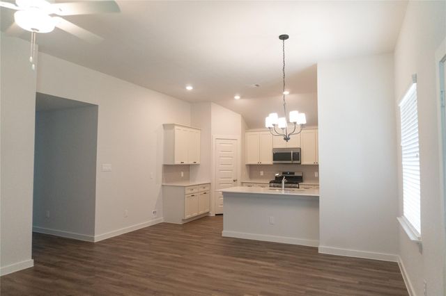 85 Road 51030, Cleveland, TX 77327