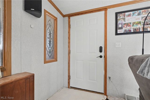 2122 S Pricetown Road, Diamond, OH 44412