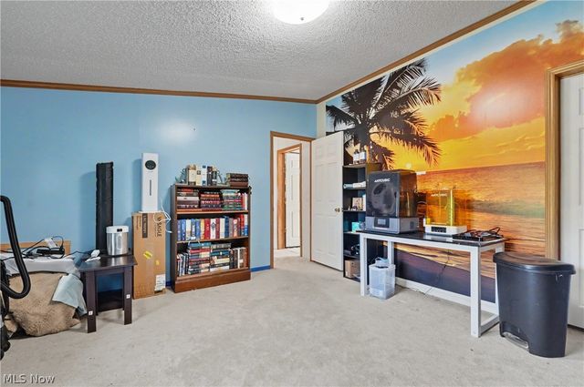 2122 S Pricetown Road, Diamond, OH 44412