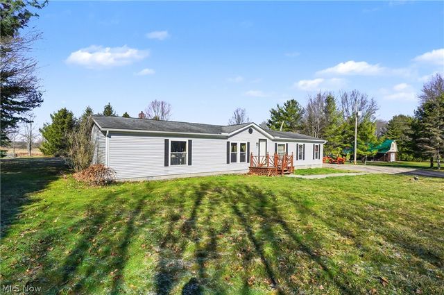 2122 S Pricetown Road, Diamond, OH 44412