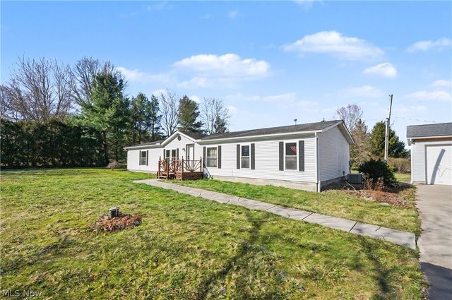 2122 S Pricetown Road, Diamond, OH 44412