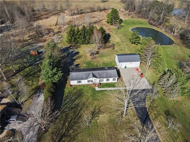 2122 S Pricetown Road, Diamond, OH 44412