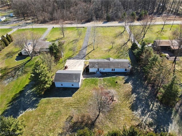 2122 S Pricetown Road, Diamond, OH 44412