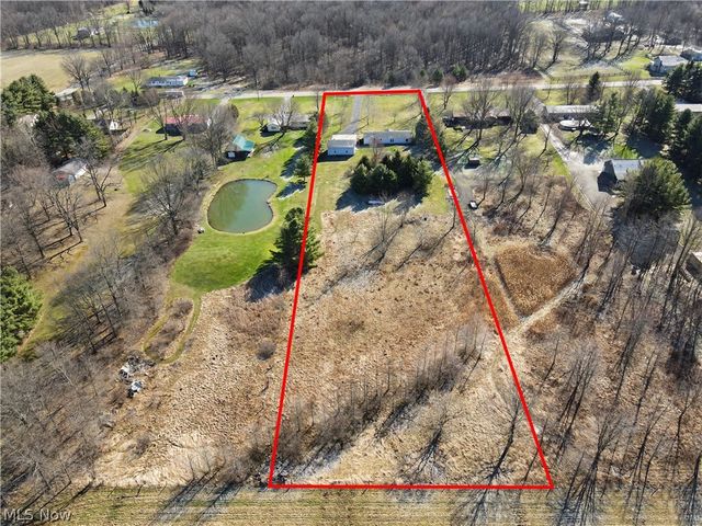 2122 S Pricetown Road, Diamond, OH 44412