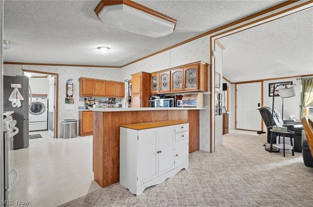 2122 S Pricetown Road, Diamond, OH 44412