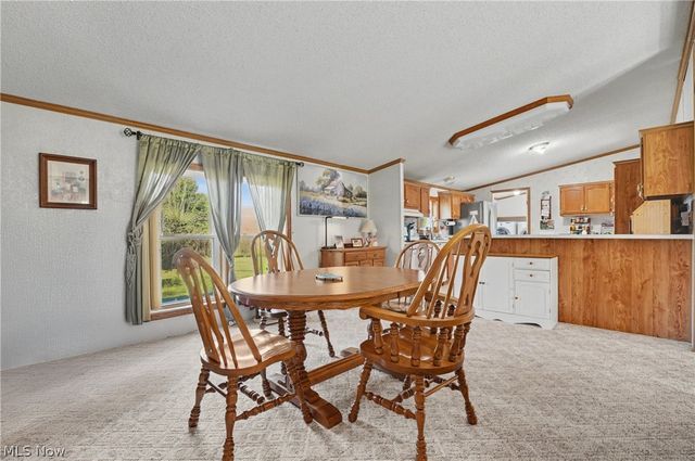 2122 S Pricetown Road, Diamond, OH 44412