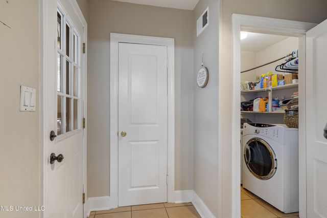 9142 Mineral Wells Road, Olive Branch, MS 38654