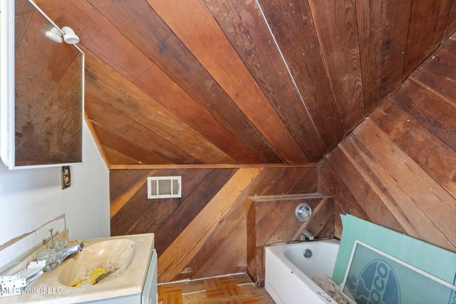 9142 Mineral Wells Road, Olive Branch, MS 38654