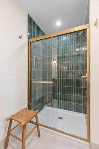 641 5th Street NE, Minneapolis, MN 55413