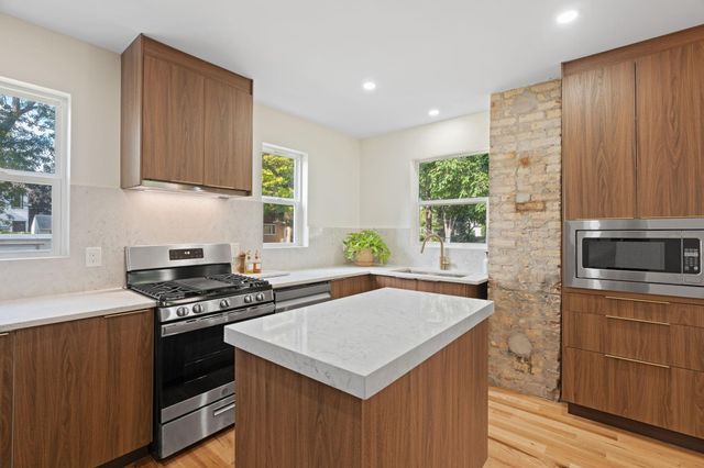 641 5th Street NE, Minneapolis, MN 55413