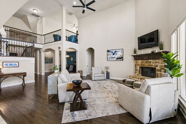 225 Hawks Ridge Trail, Burleson, TX 76028