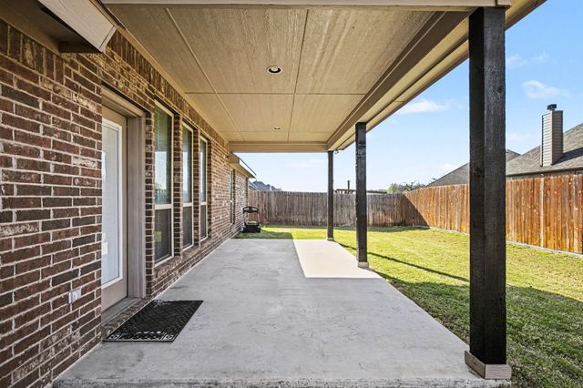 225 Hawks Ridge Trail, Burleson, TX 76028