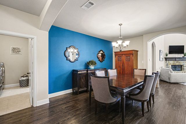 225 Hawks Ridge Trail, Burleson, TX 76028