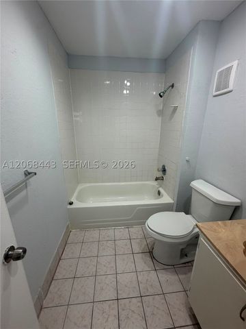 8020 N Colony Cir N 306, Tamarac, FL 33321