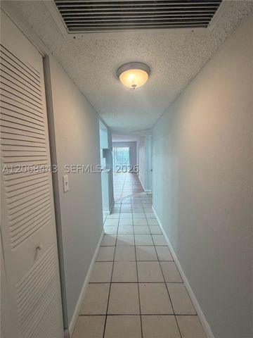 8020 N Colony Cir N 306, Tamarac, FL 33321