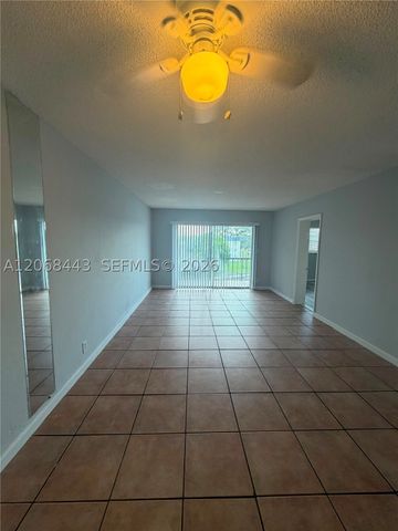8020 N Colony Cir N 306, Tamarac, FL 33321