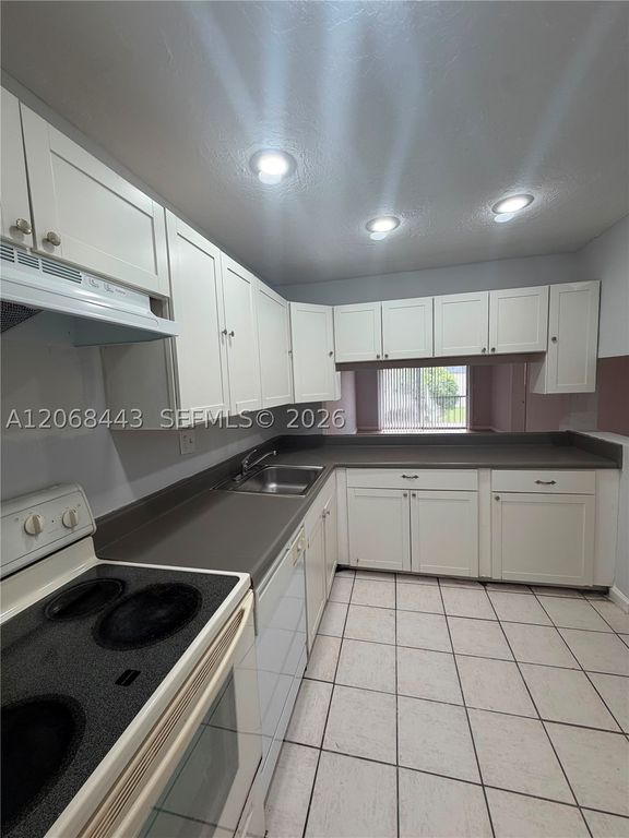 8020 N Colony Cir N 306, Tamarac, FL 33321