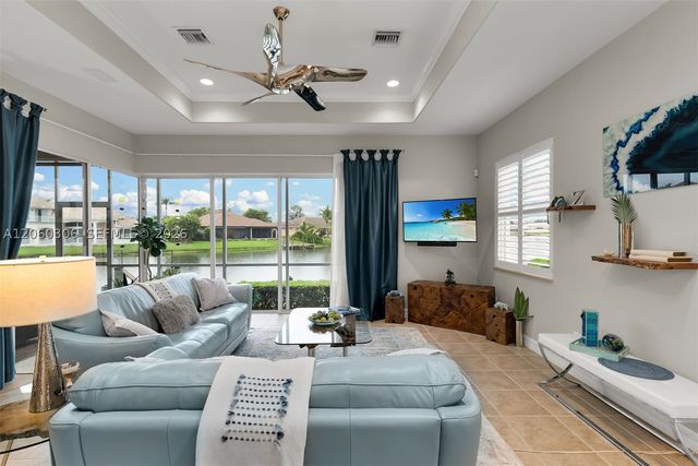 14610 Laguna Dr., Fort Myers, FL 33908
