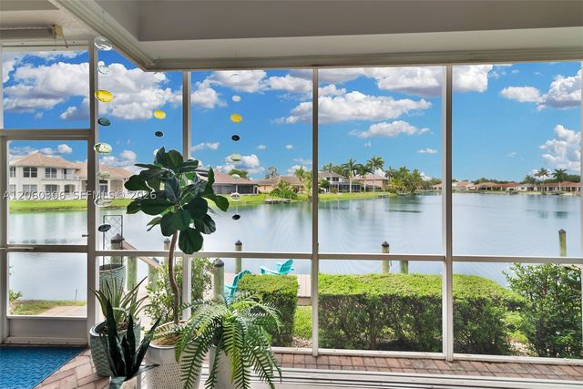 14610 Laguna Dr., Fort Myers, FL 33908