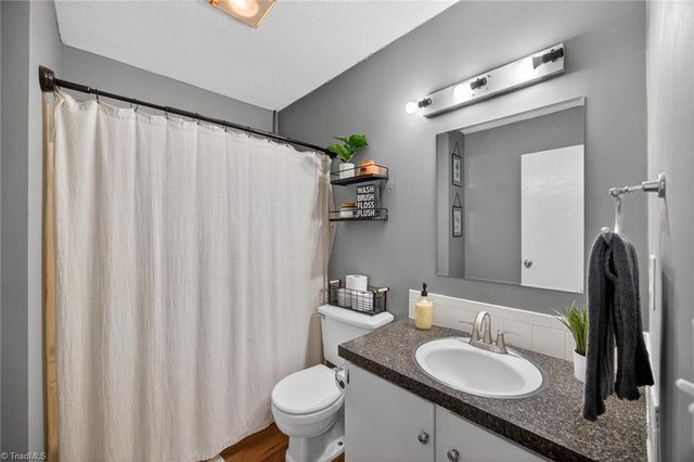 416 Century Court, Kernersville, NC 27284