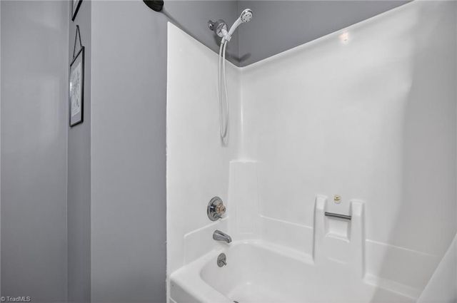 416 Century Court, Kernersville, NC 27284