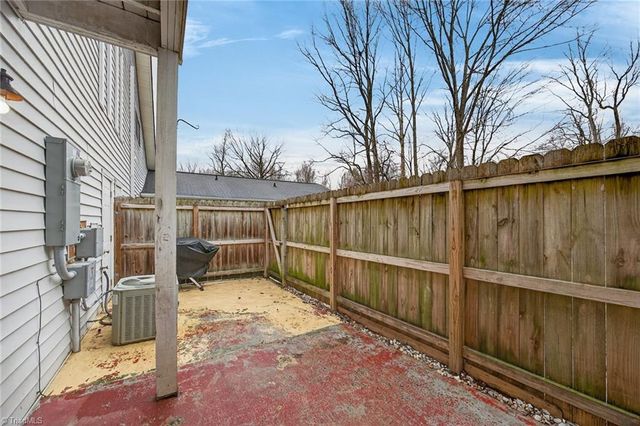 416 Century Court, Kernersville, NC 27284