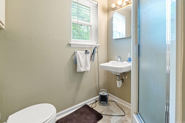 618 Hall Drive, Little Rock, AR 72205