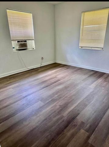 3301 Avenue I, Fort Pierce, FL 34947