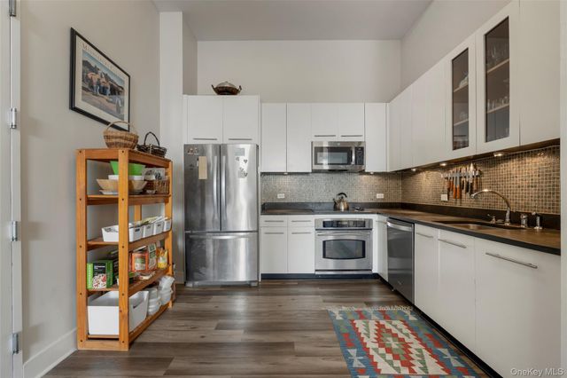 25 Leroy Place 505, New Rochelle, NY 10805